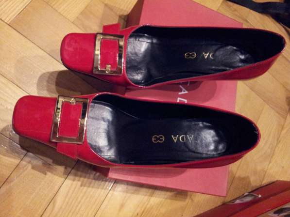Красные лакированные туфли Эскада ESCADA на 5 см каблуке 37р в Москве фото 4