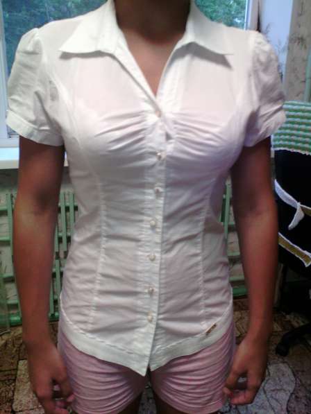 Белая блузка на девочку размер 40 + юбка + бюстгальтер