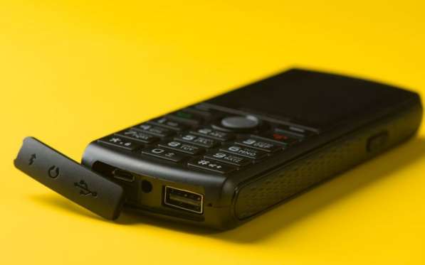 Новый Philips E218 (оригинал, комплект) в Москве фото 3