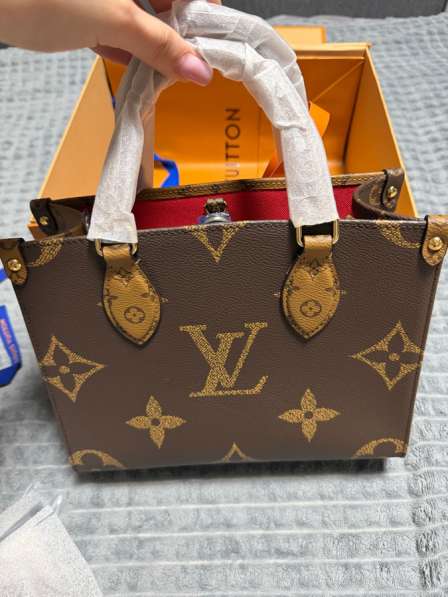 Сумка Louis Vuitton в Челябинске