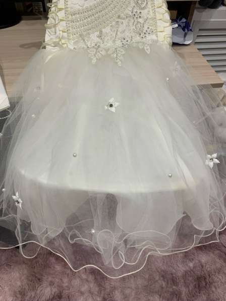 Продам платье на девочку в Смоленске