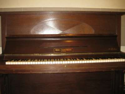 антикварное пианино
