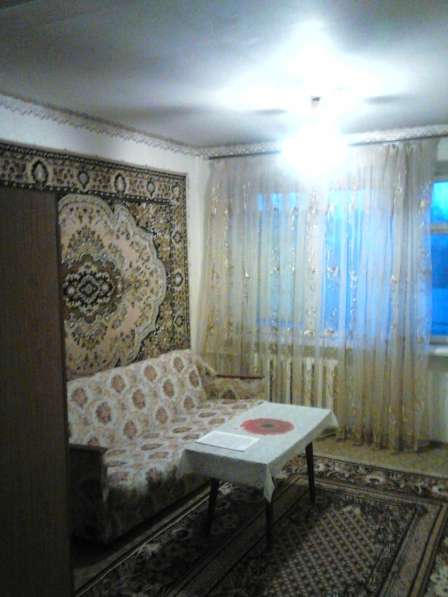 Продам комнату 18,3 м2 в районе Комсомольской площади