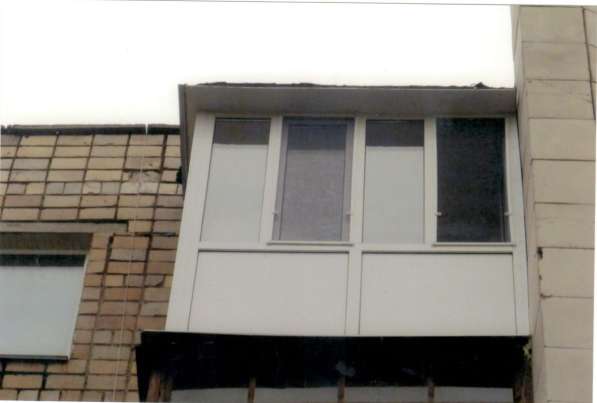 Крыша на балкон с отделкой потолка в 
