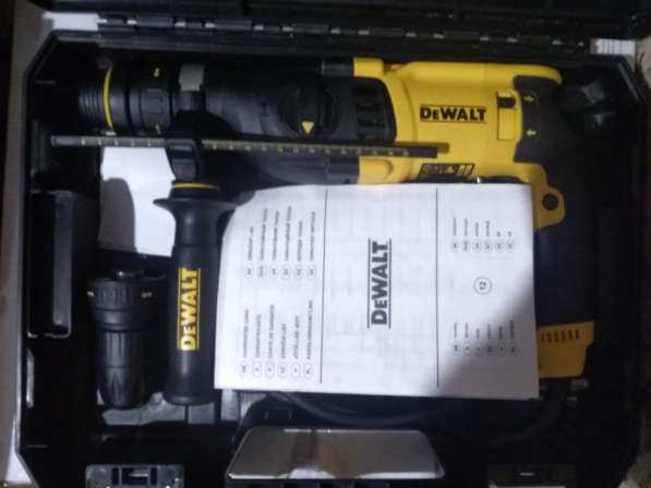 Продам перфоратор dewalt D 25 134-liru в Москве фото 3