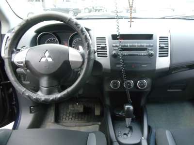 подержанный автомобиль Mitsubishi Outlender, продажав Новокузнецке в Новокузнецке