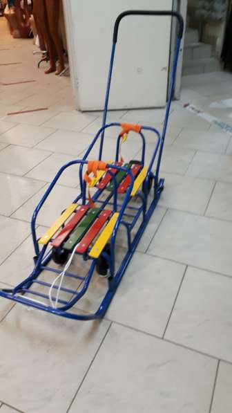 Санки двойни с колесами в Санкт-Петербурге