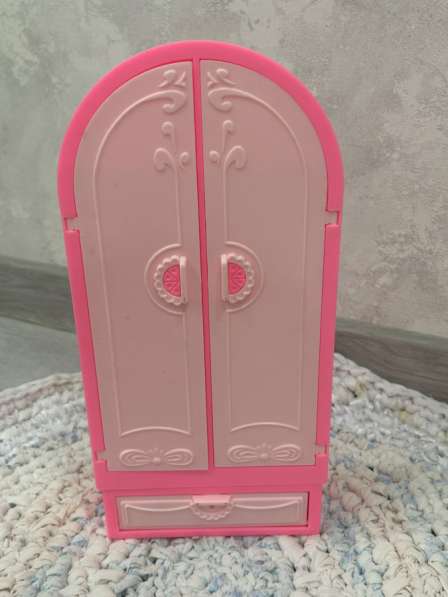 Шкаф для кукол