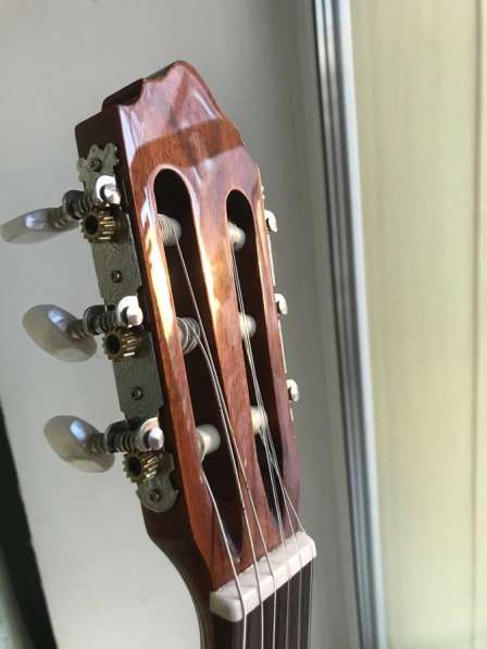 Классическая гитара на 19 ладов в Хабаровске фото 7