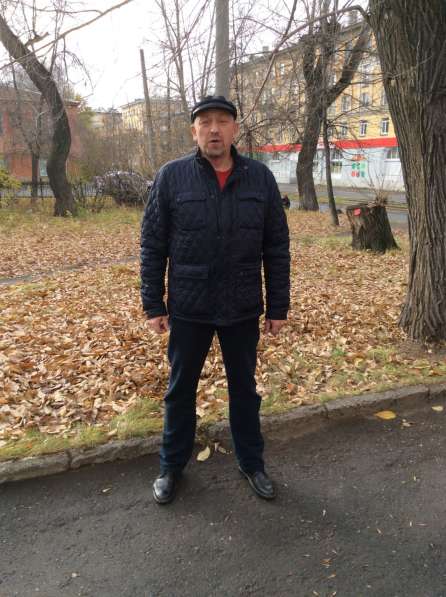 Евгений, 50 лет, хочет пообщаться