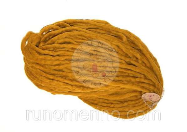 Объёмная пряжа, цвет №34 ЯНТАРЬ в фото 6