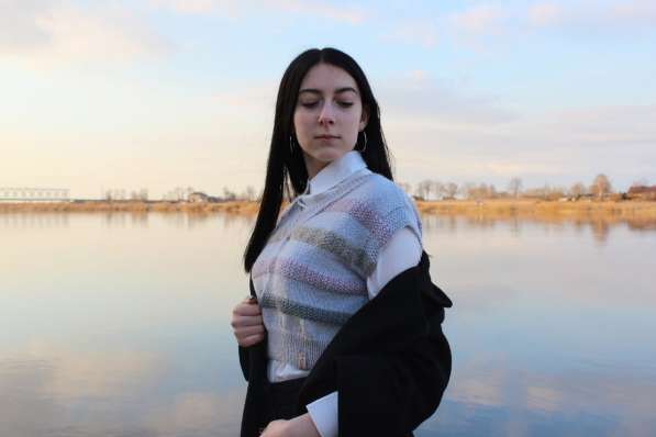 Жилет женский с V-образным вырезом в Калининграде фото 4
