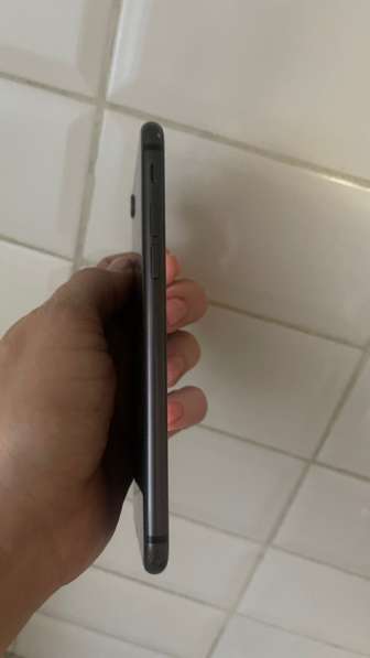 IPhone 8 64 gb grey (черный) в Санкт-Петербурге фото 4