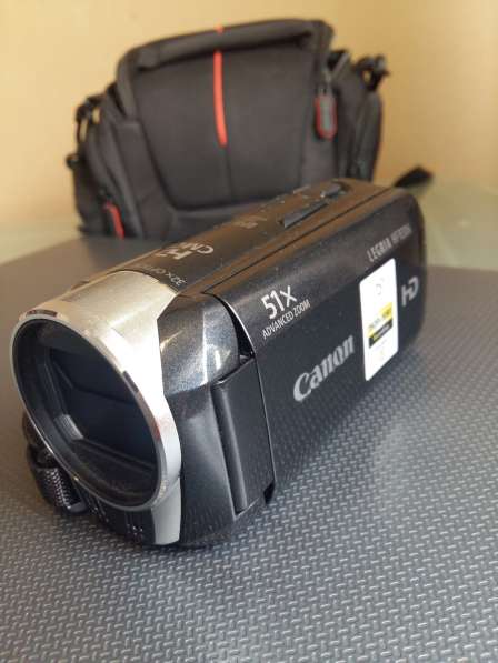 Камера Canon Legria HF R306 в фото 13