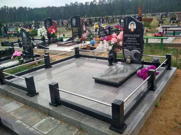 Установка памятников из гранита в Москве фото 3