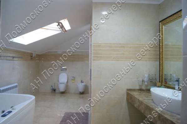 Продам коттедж в Москва.Жилая площадь 410 кв.м.Есть Электричество. в Москве фото 89