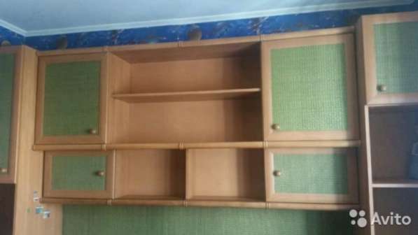 Навесные (книжные) полки