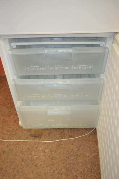 Холодильник Siemens KG46S123 Гарантия и Доставка в Москве фото 6