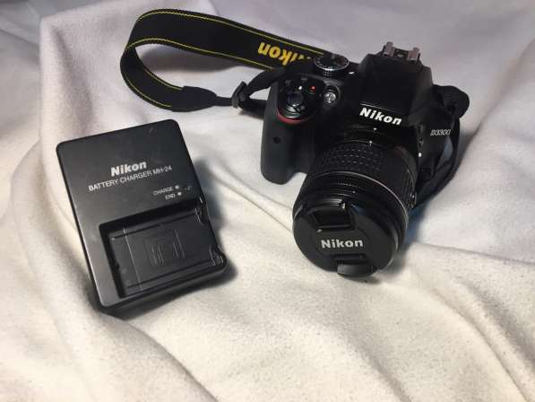 Фотоаппарат Nikon D3300 + сумка и зарядка + SD 8Gb