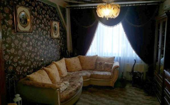Продам трехкомнатную квартиру в Ростов-на-Дону.Жилая площадь 64 кв.м.Этаж 3.Дом панельный.