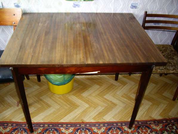 Продам полированный стол в фото 3