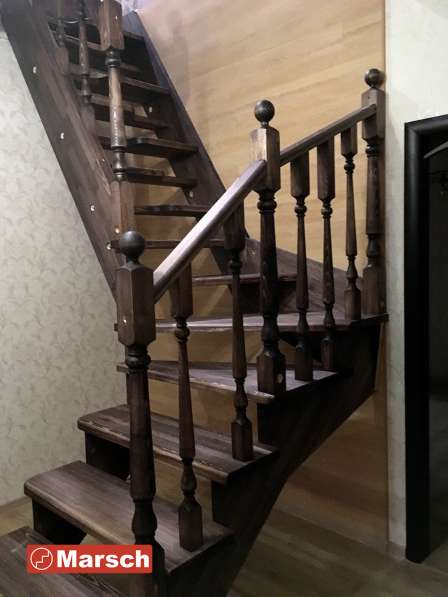 Деревянная лестница (сборочный комплект) сосна, ясень, бук в фото 3