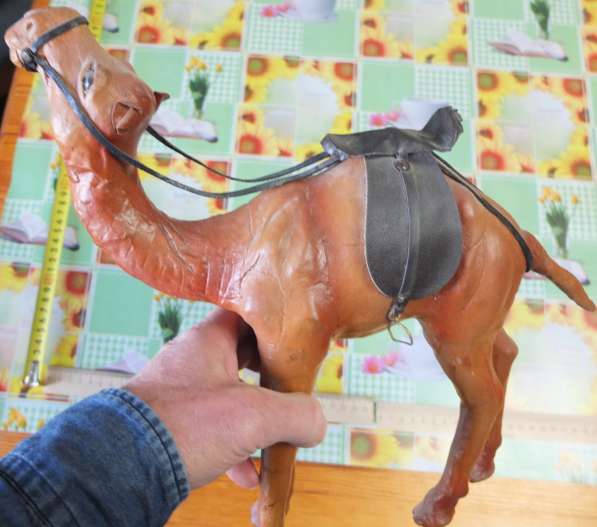 Кожаная статуэтка Верблюд, натуральная кожа в Ставрополе