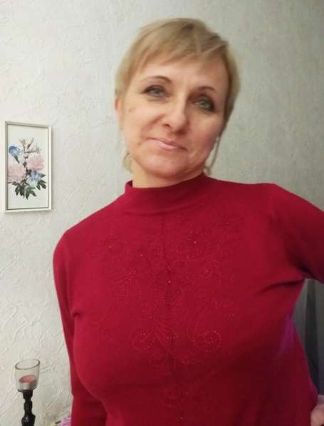 Елена, 51 год, хочет пообщаться в фото 4