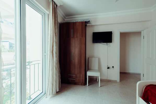 Продам квартиру 134 м 3+1 в Алсанджаке с балконами бассейном в фото 3