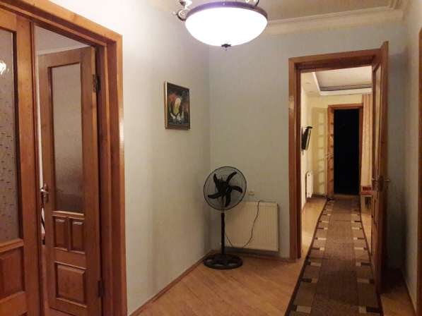 Тбилиси-посуточно 4 комнатная квартирa пр. Руставели в фото 37