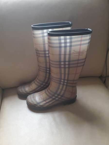 Женские бредовые вещи в Москве фото 16