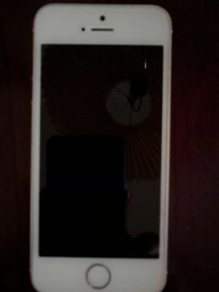 Продаю iPhone 5S
