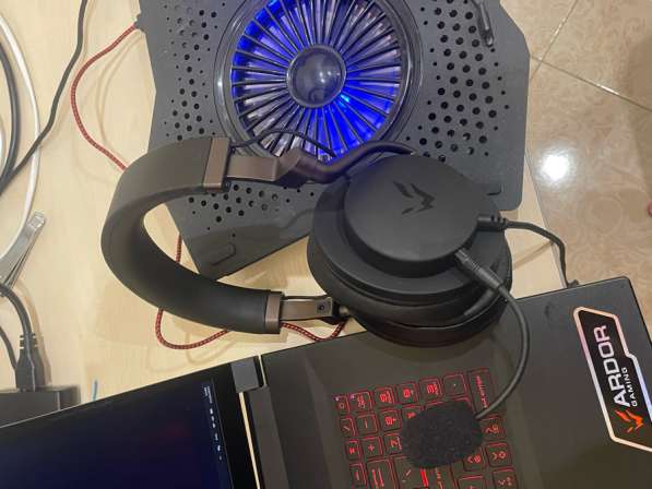 Продаю игровой ноутбук msi ? в Якутске