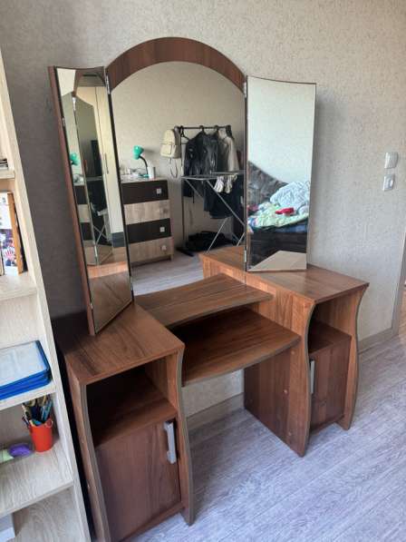 Туалетный столик