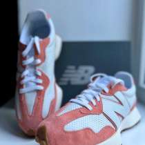 Продам new balance 327, бас шип по вопросам писать, в Москве