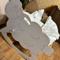 Кокон Зевушка+ подставка качалка овечка Соня, в Туапсе