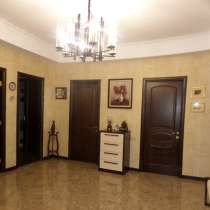 3 комнатная квартира в новостройке,продается с мебелью и обо, в г.Ереван