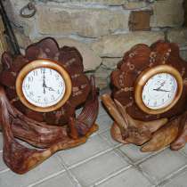 Часы деревянные из можжевельника, в Москве