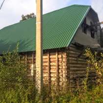 Большой новый дом с баней в петле реки у соснового бора, в Пскове