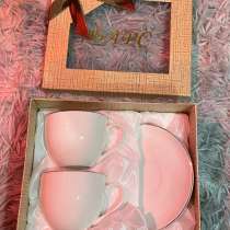 Подарочный набор, 2 кружки и 2 блюдца, в Череповце