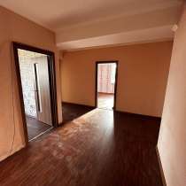 Продается полноценная 4х комнатная квартира в среднем Джале, в г.Бишкек