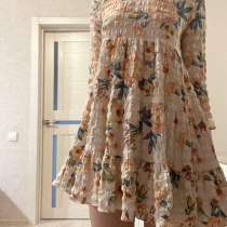 Платье Zara с цветочным принтом, в Энгельсе