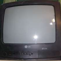 Продам рабочий телевизор LG(модель напишу позже) с пультом, в г.Харьков
