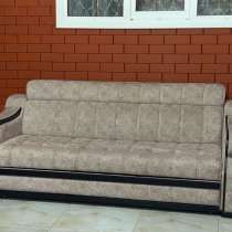 Продается мягкий мебель: диван, два кресла и два пуфика. Д, в Грозном