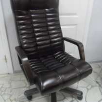 Атлант, дерево (темный орех), есо, в Пензе