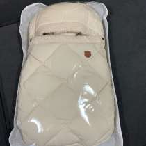 Продаю комбинезон и конверт для малышей, в Москве