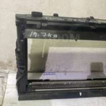 Кронштейн радиатора bmw e60, в Москве