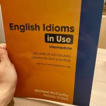 Учбеник по английскому языку english idioms in use, в Москве