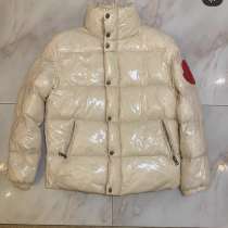 Пуховик Moncler, в Санкт-Петербурге