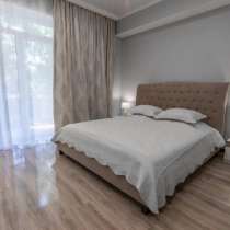 Двуспальная кровать с матрасом, в г.Тбилиси